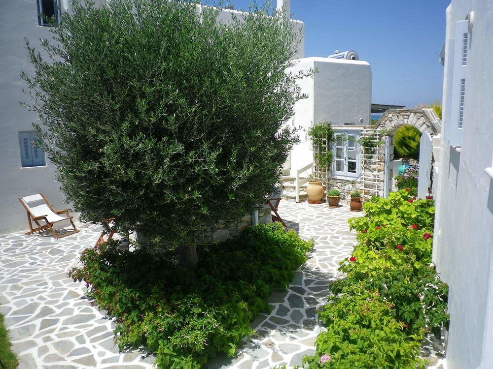 Liana Marouli 2* Kastraki (Naxos)