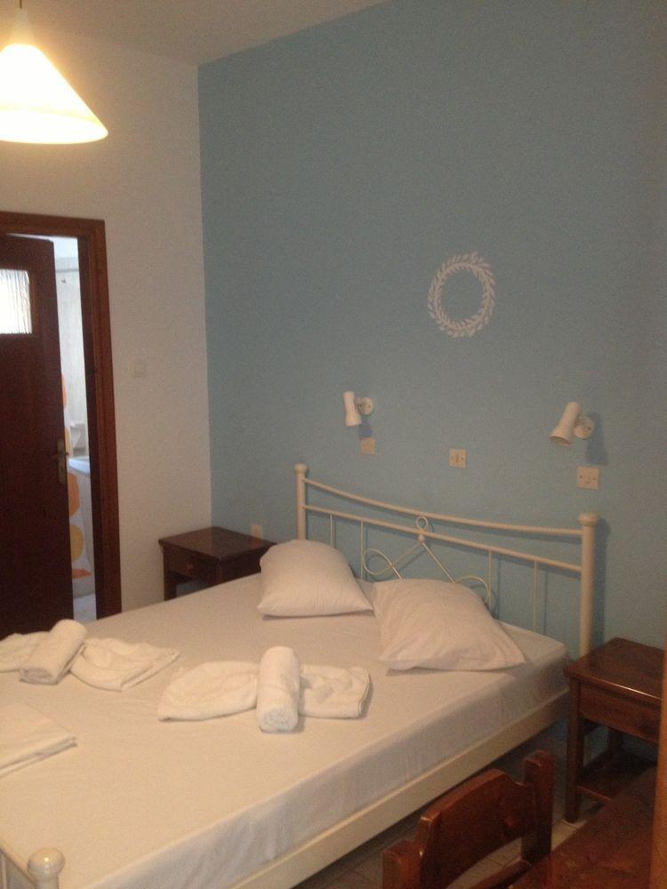 Depis Place And Apartment Naxos City