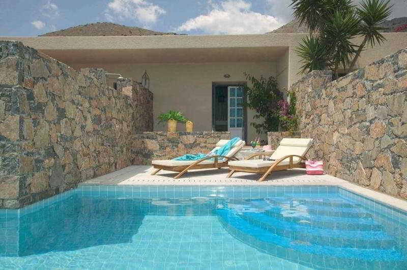 Palm & Hotel Elounda (Crete)
