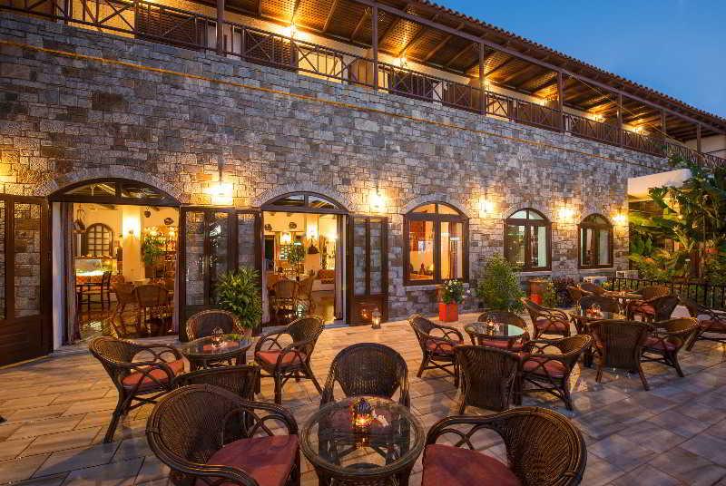 Holidays Hotel