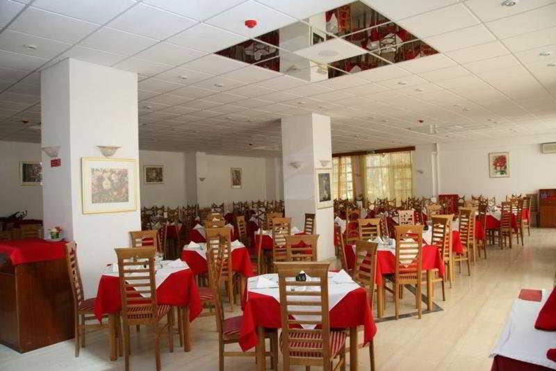 Maravel Sky & Hotel