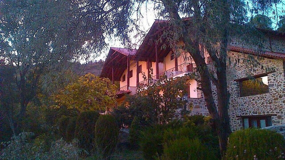 Loggas Hotel 3*