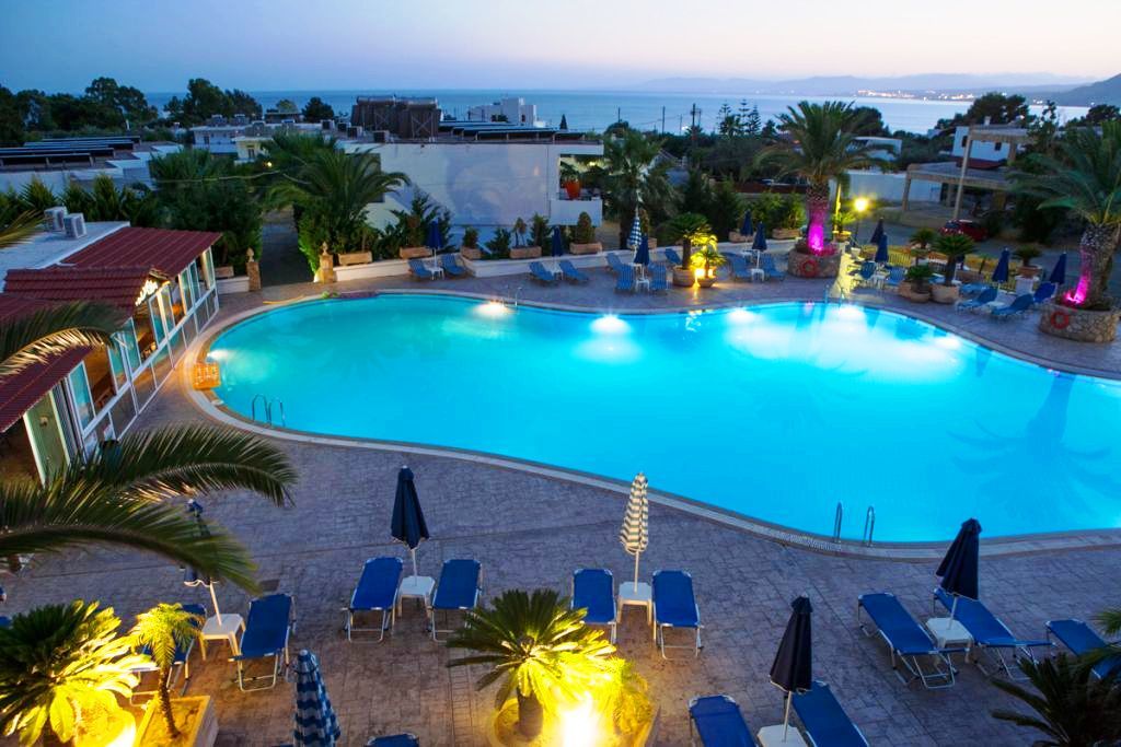 Coliseum & Hotel Pefki (Rhodes)