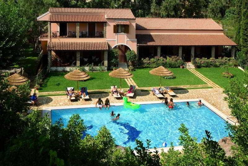 Corfu Club 3*