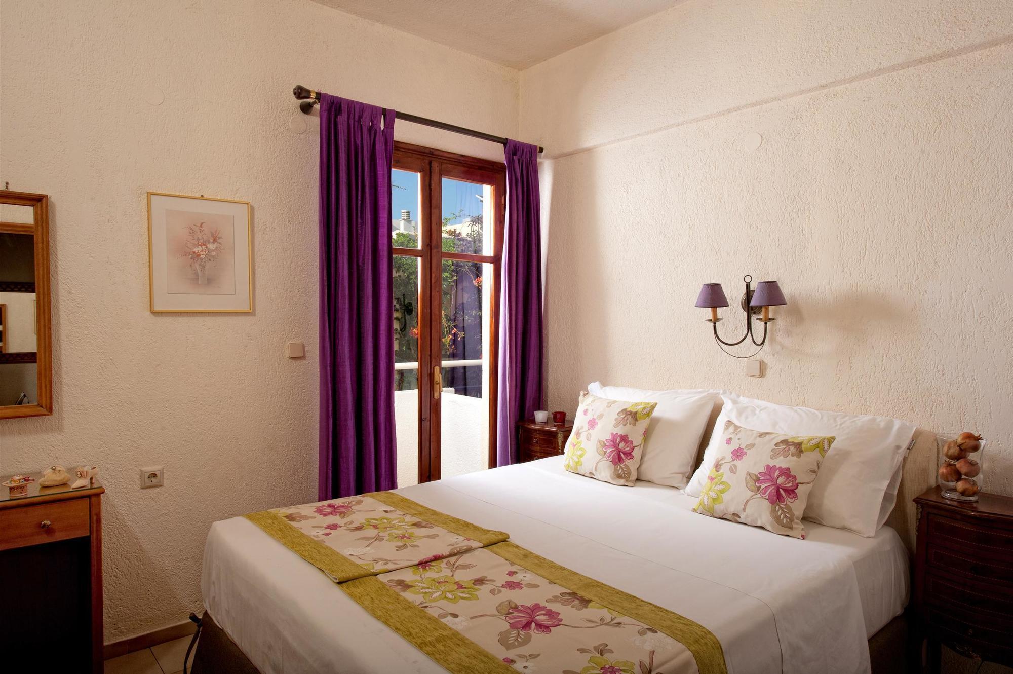 Mare Hotel 2*