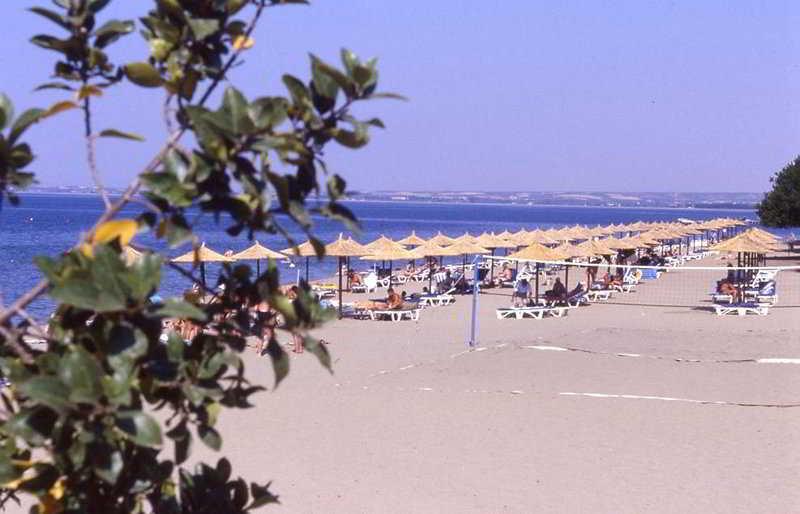 Gerakina Beach 3*