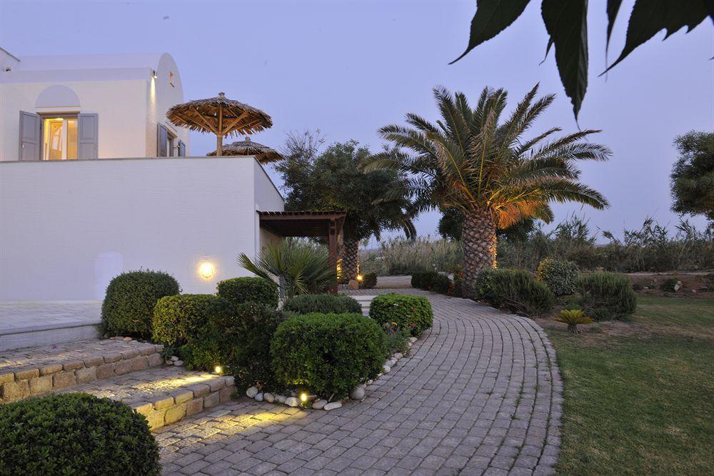 Ammos Naxos Hotel