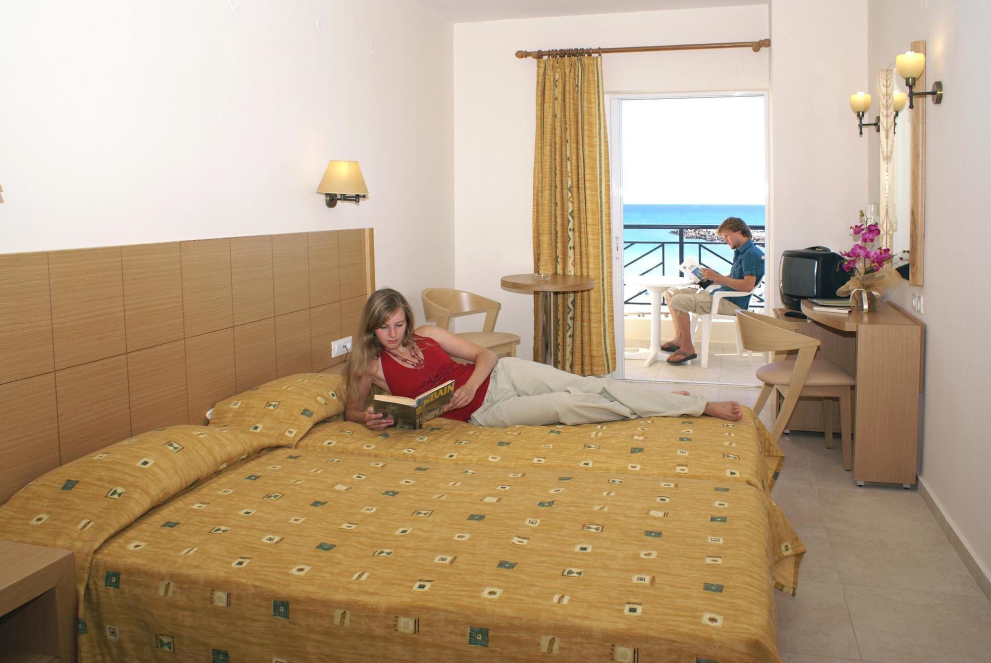 Astir Hotel 4*