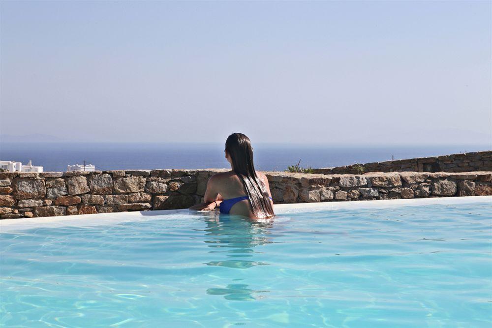 Niriides Homes & Aparthotel 3*
