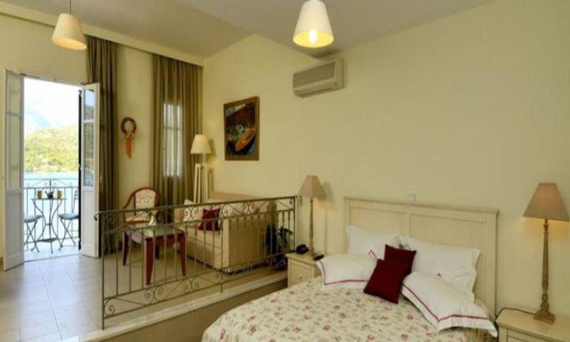 Hotel Omirikon 3*