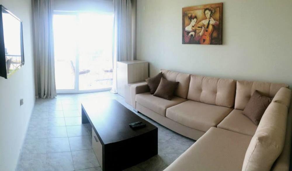 Crown Aparthotel