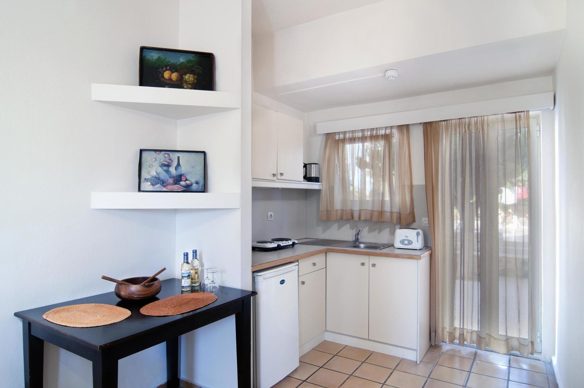 Ourania Aparthotel Hersonissos (Crete)