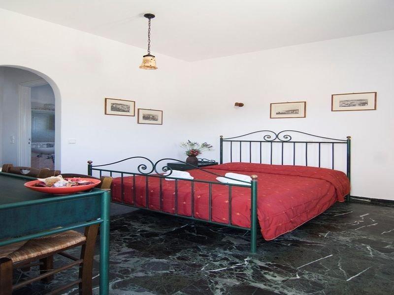 Hotel Akrotiraki 2*