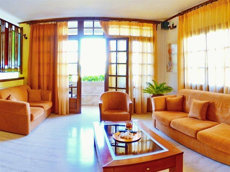 Casa Blue Hotel, Philian And Hotel