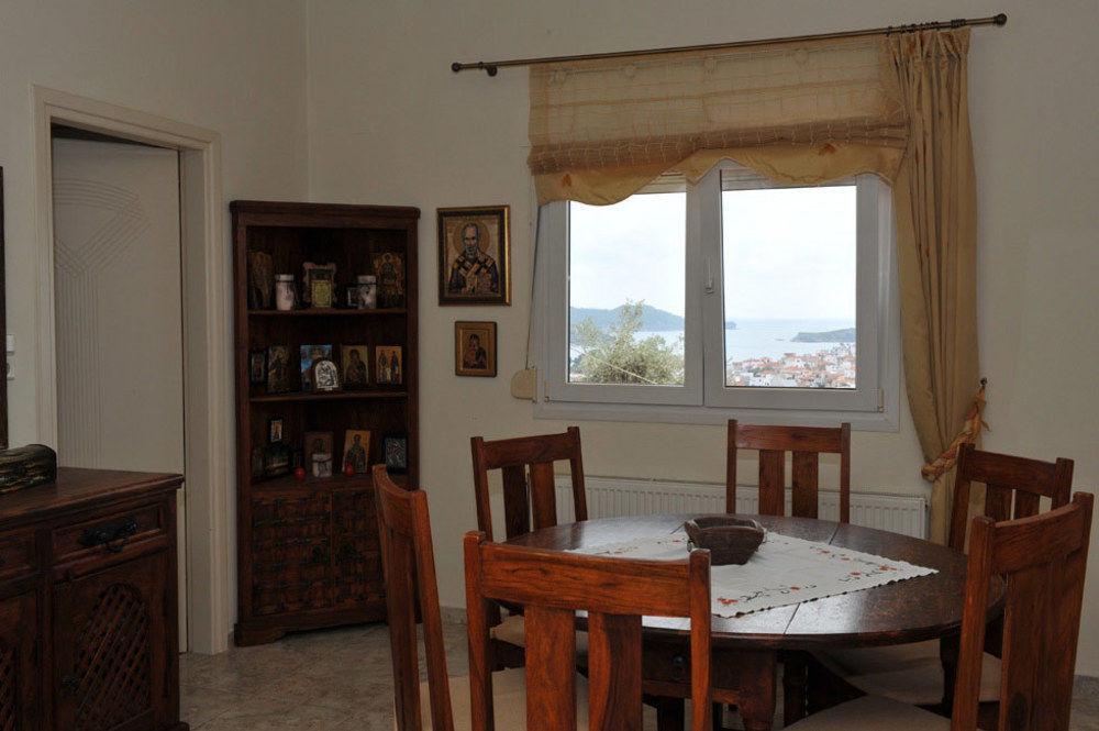 Poseidon Aparthotel Skiathos Town