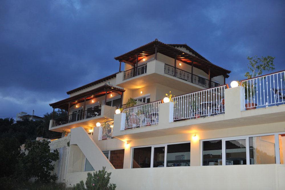 Poseidon Aparthotel