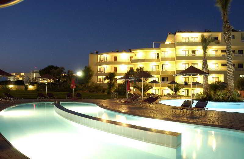 Hotel Sunland 3*
