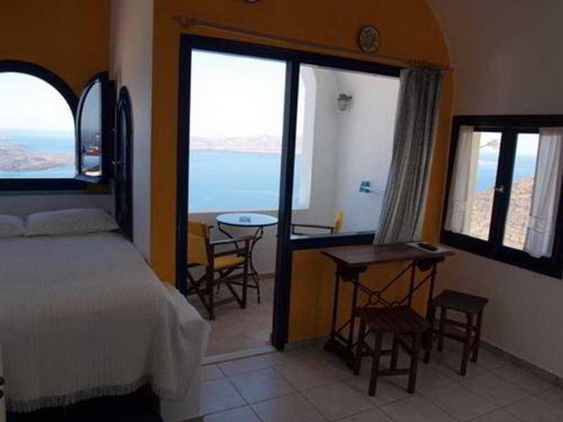 Chic Santorini Firostefani