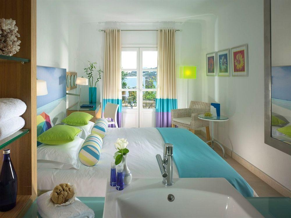 Petasos & - Small Luxury Of The World 4*