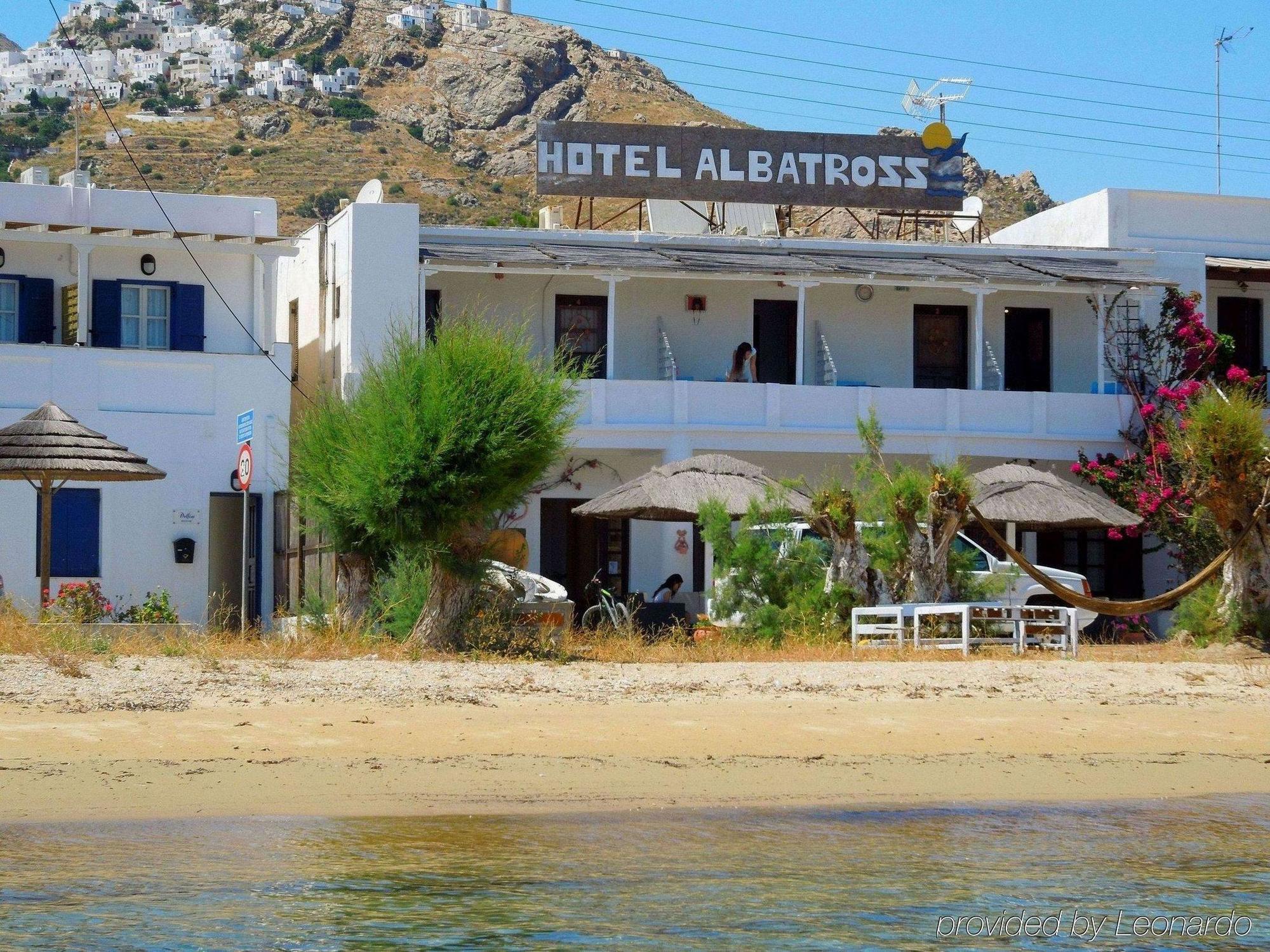 Albatross Hotel
