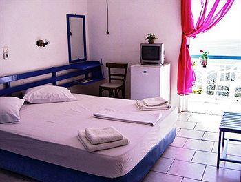 Kavos Bay Seafront Apartment *