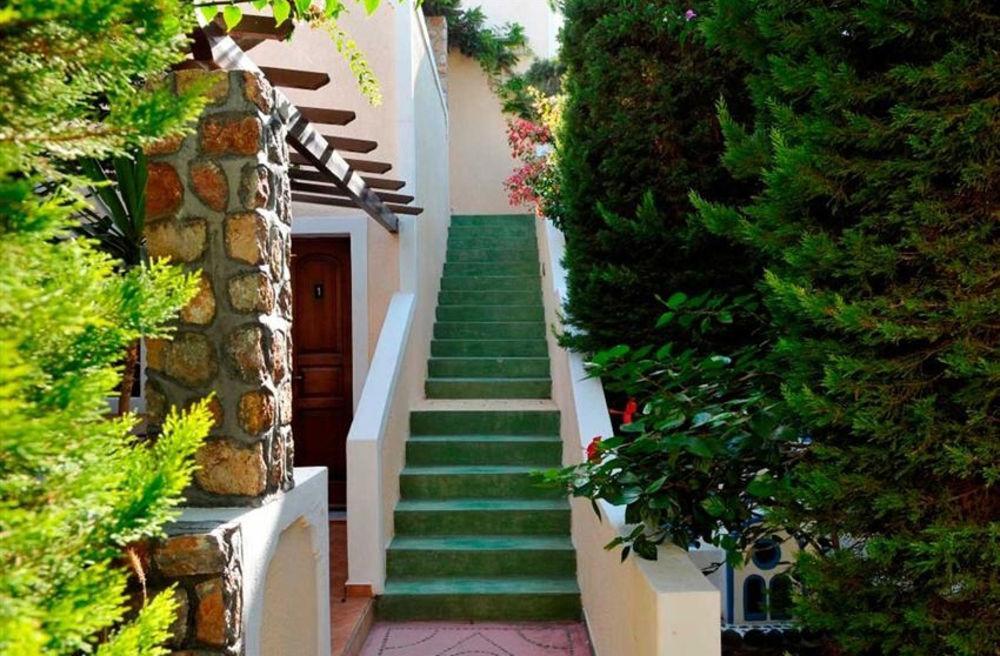 Polydefkis 4* Kamari (Santorini)