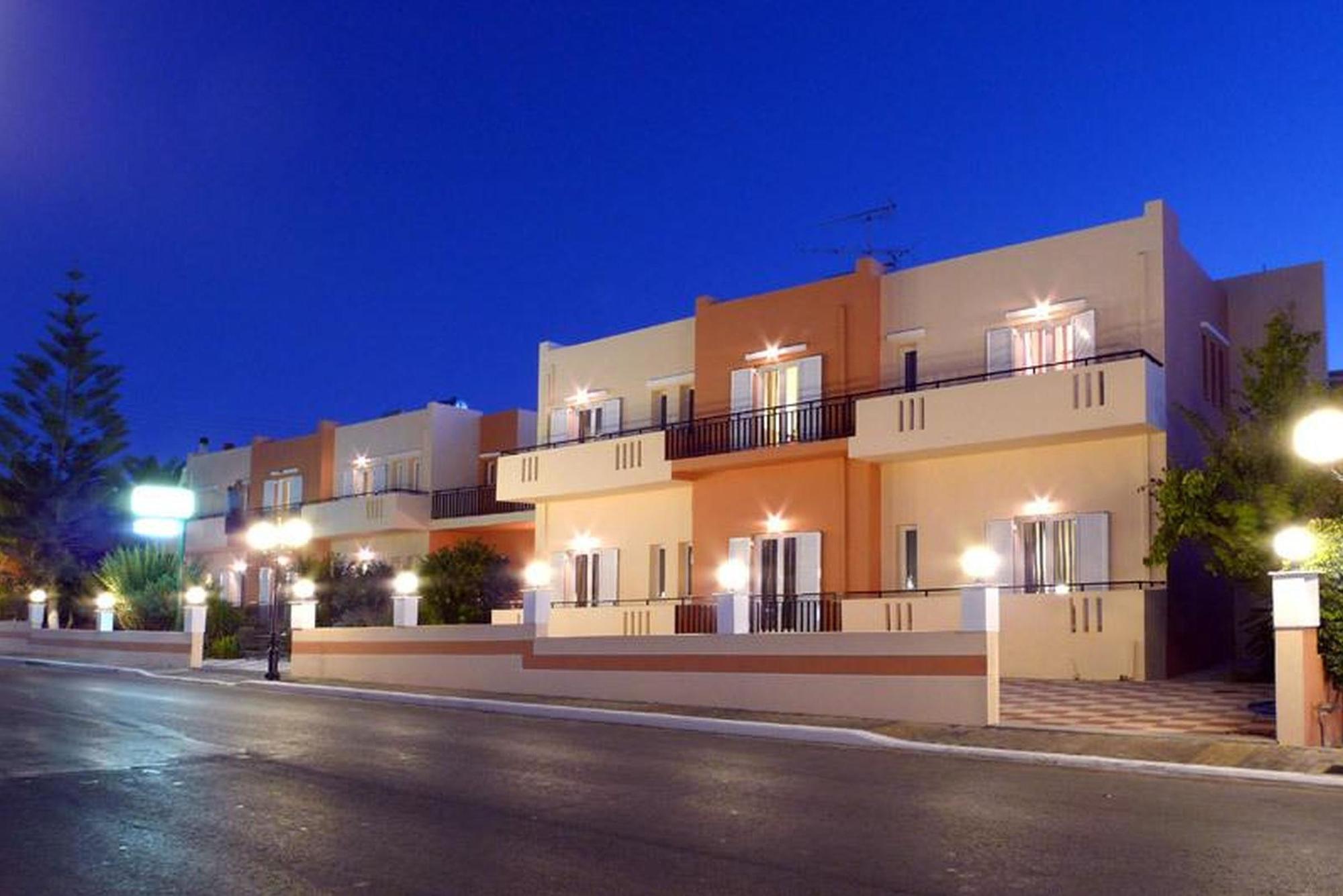 Nontas Aparthotel 3*