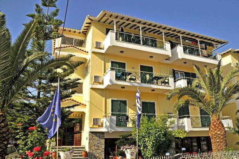 Cosmopol Hotel