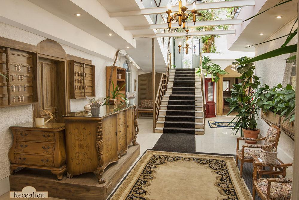 Club Iliochari Hotel 3*