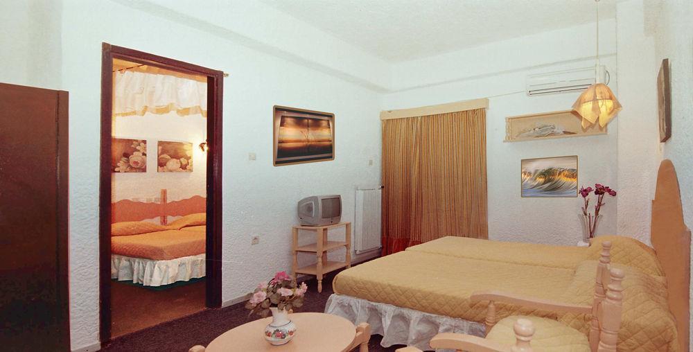Club Iliochari Hotel
