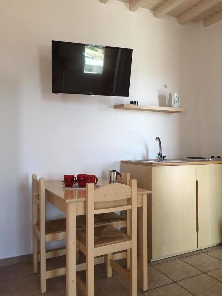 Morfoula's Aparthotel 2*