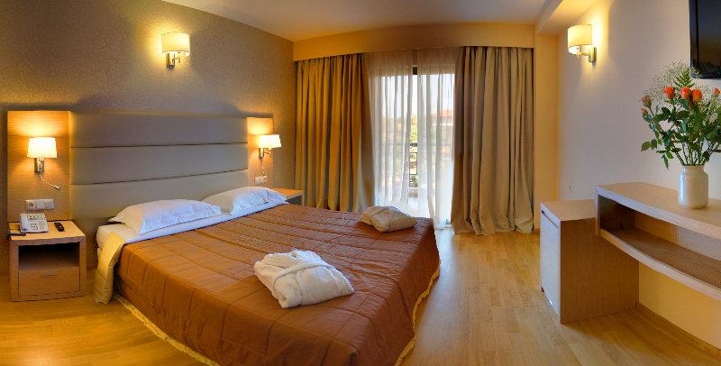 Arty Grand Hotel