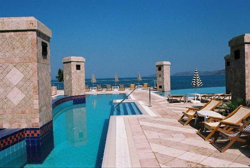 Club Casino 5*