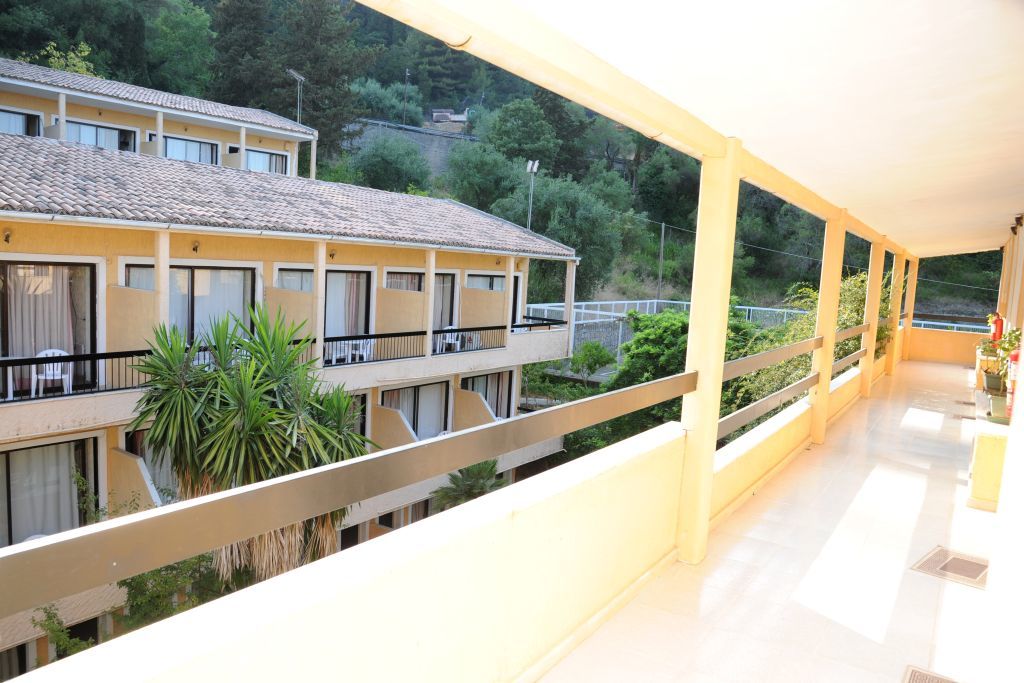 Benitses Bay View Hotel 3*