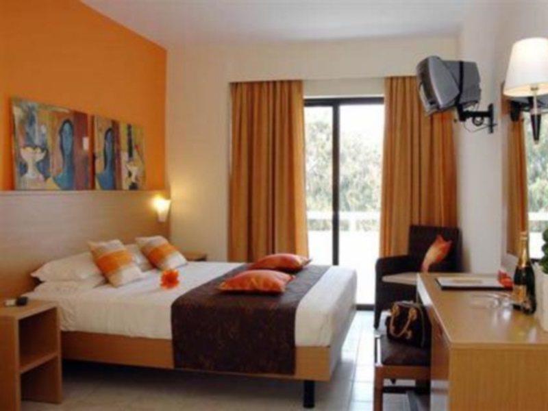 Center 3* Rhodes City
