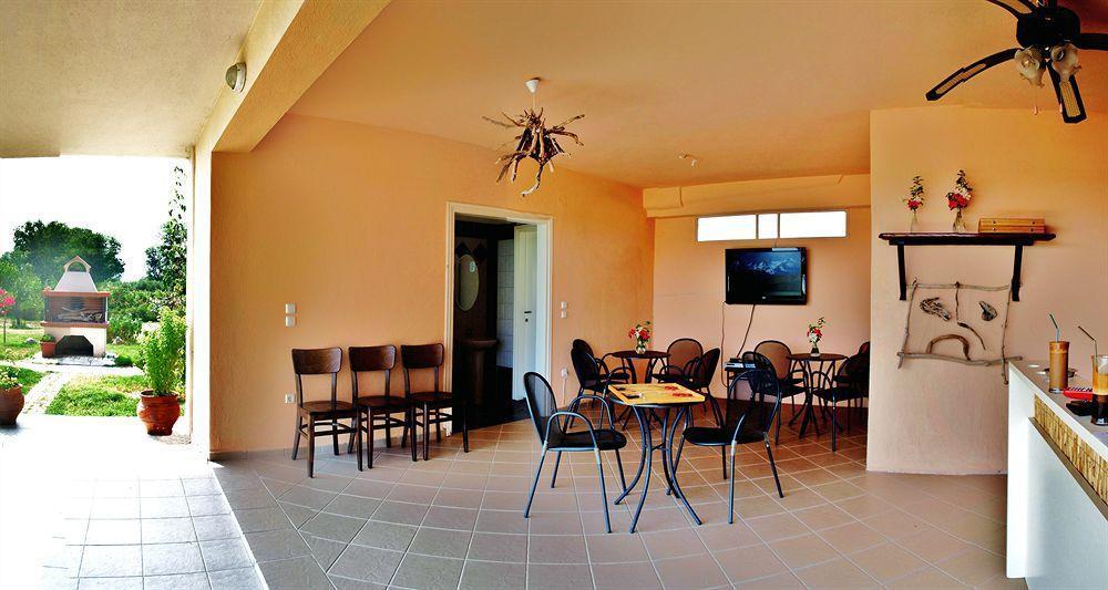 Dafnes Guest house Fourka