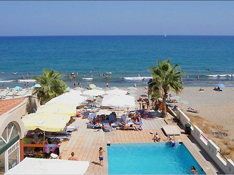 Seafront Apartment *