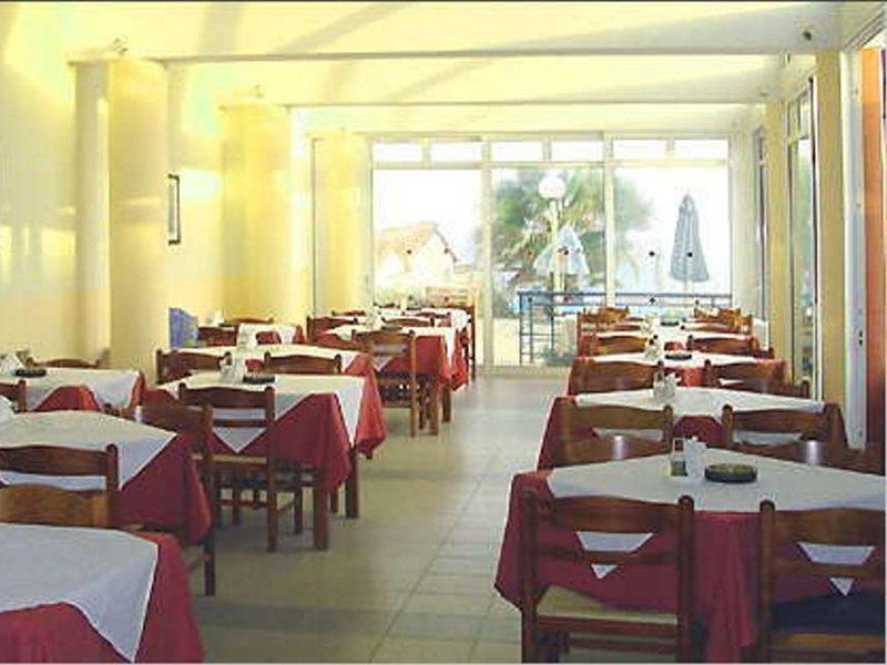 Seafront * Adelianos Kampos