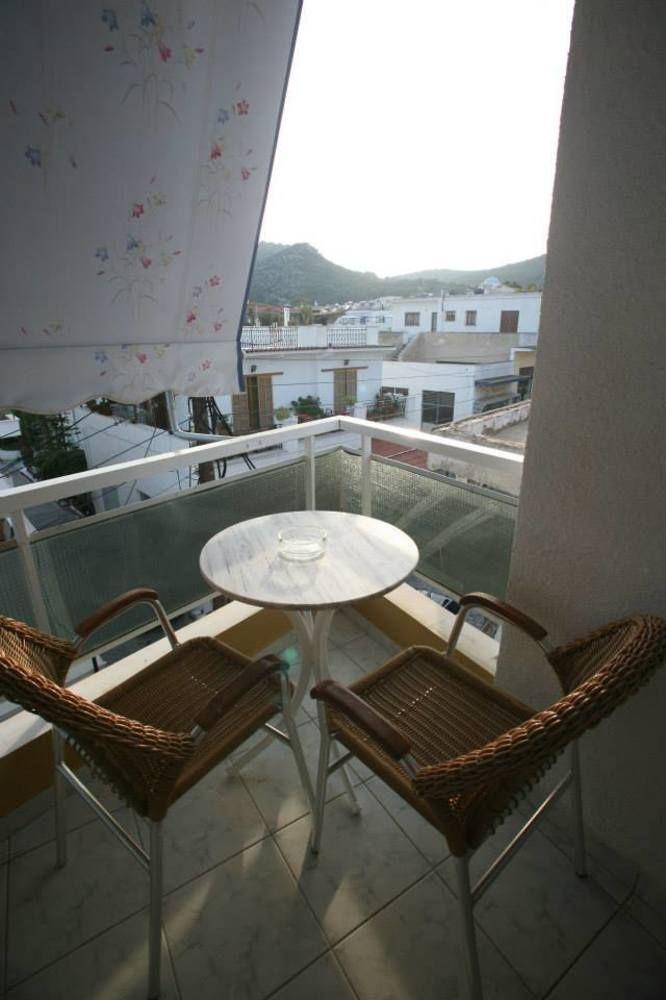 Liberty 1 2* Agia Marina (Aegina)