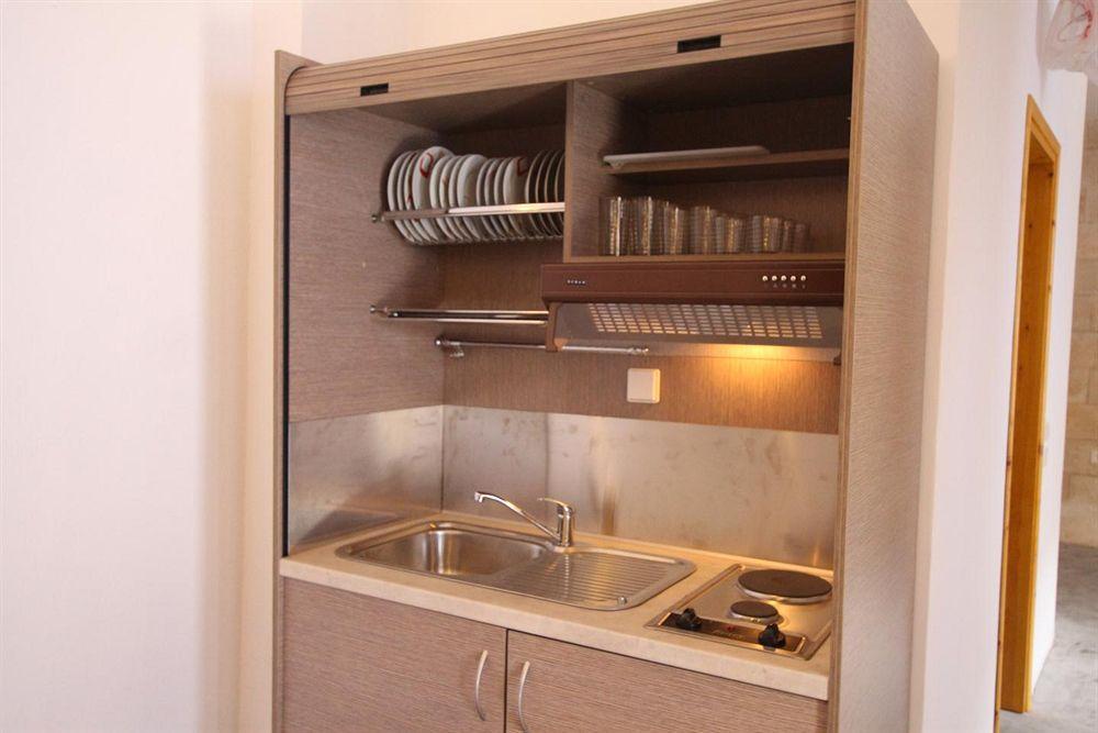 St. George Apartment *