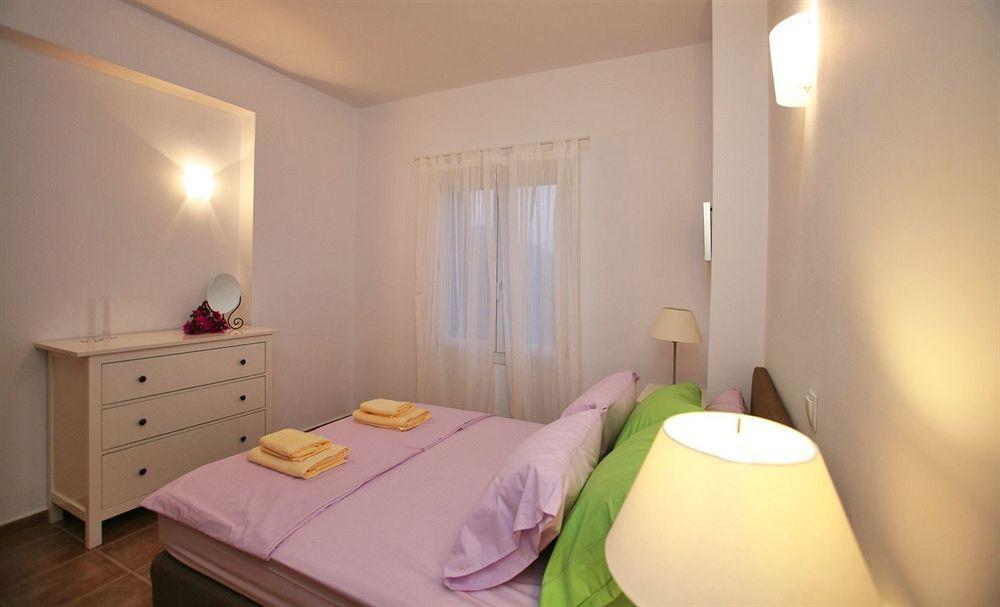 Andros Prive Aparthotel 3*