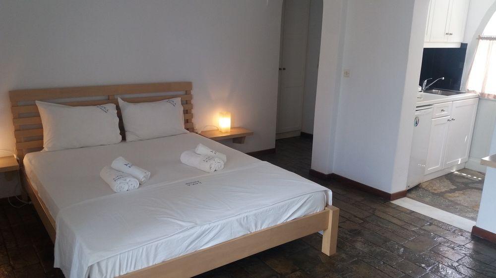 Mika Apartment Naousa (Paros)