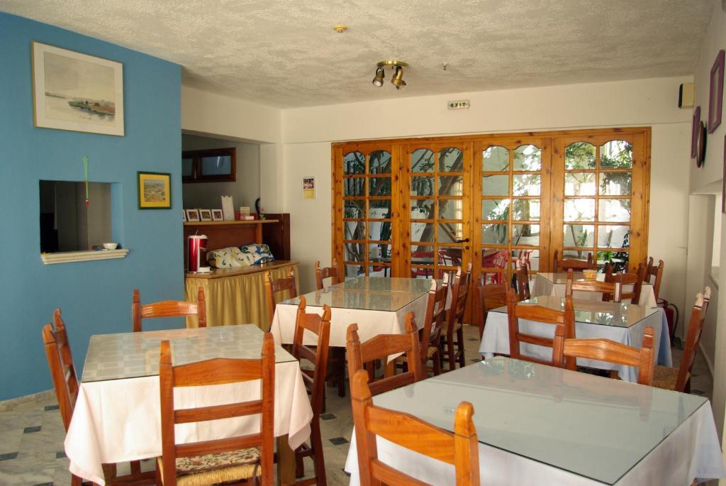 Ostria Hotel 2*