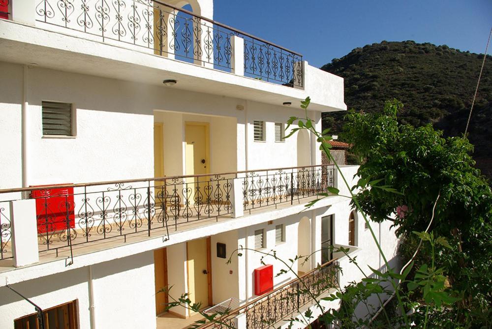 Ostria Hotel Agia Galini (Crete)