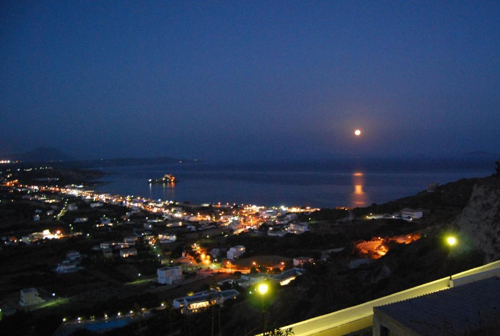 Efi Studio Kefalos (Kos)