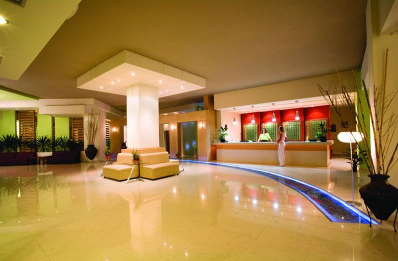 Cathrin Resort 4*