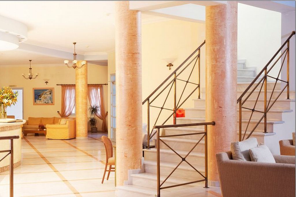 Santo Miramare Hotel Perissa (Santorini)
