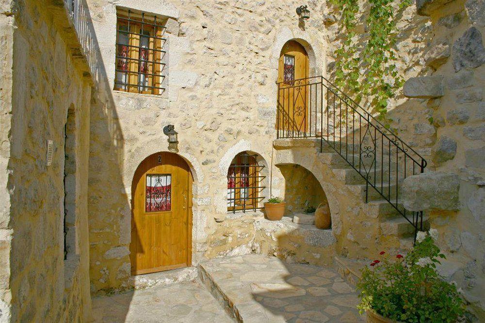 Traditional Stone Aparthotel 3*