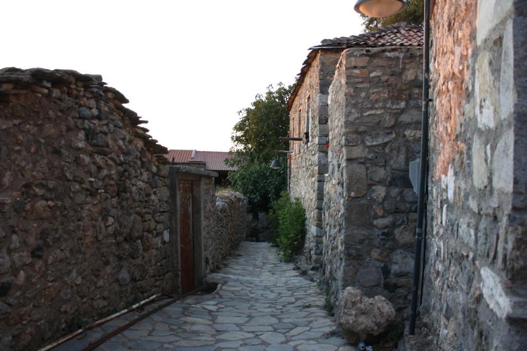 Aeropi Villa *