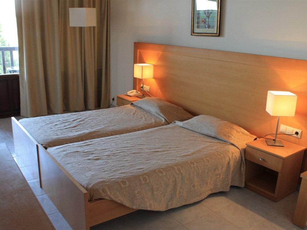 Golden Odyssey 4*